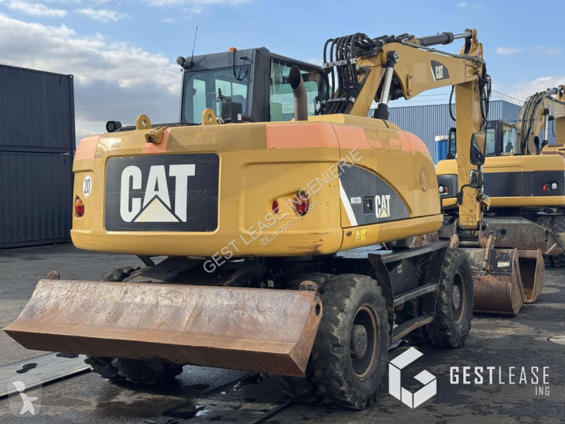 جرافة Caterpillar D