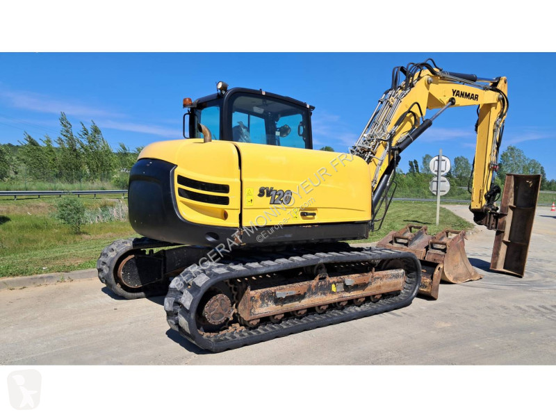 جرافة Yanmar SV120