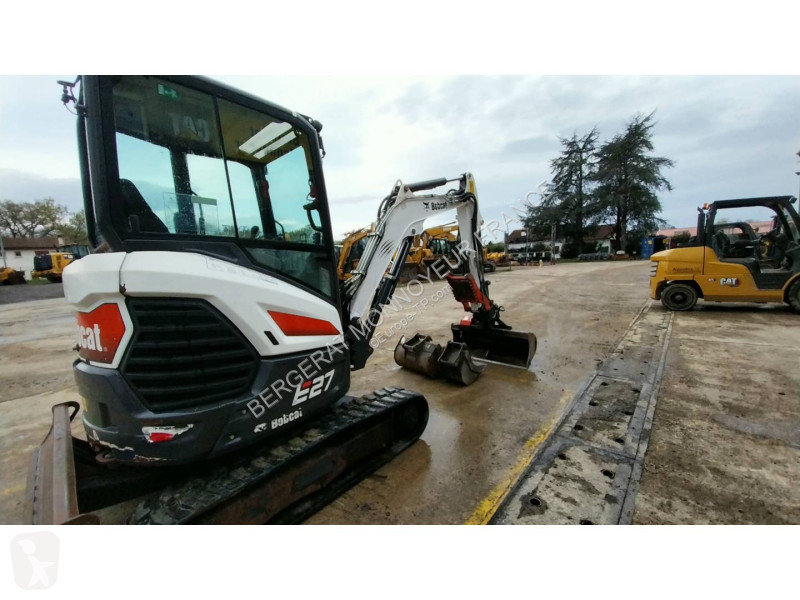 Excavator Bobcat E27