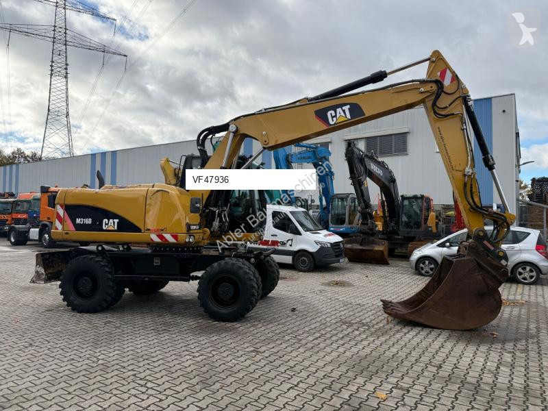 جرافة Caterpillar D