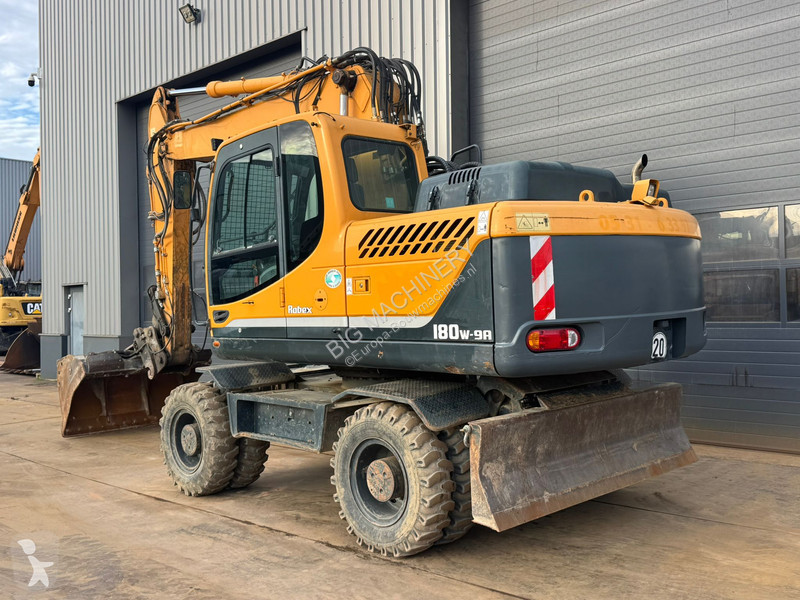 Rýpadlo Hyundai Robex 180W-9A