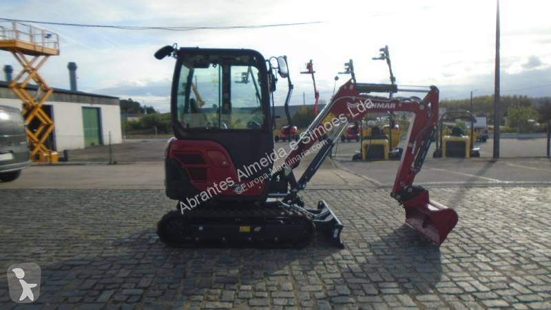 Lopatový nakládač Yanmar SV22