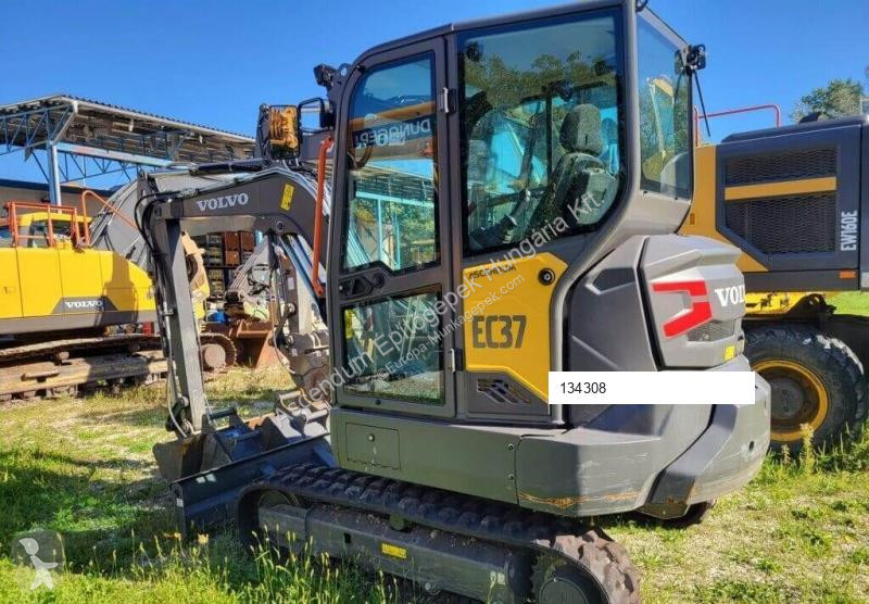 Excavadora Volvo EC37F