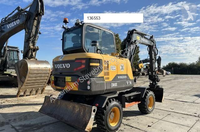 Lopatový nakládač Volvo EW60E