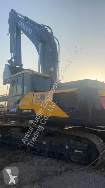 Excavator pe şenile Volvo