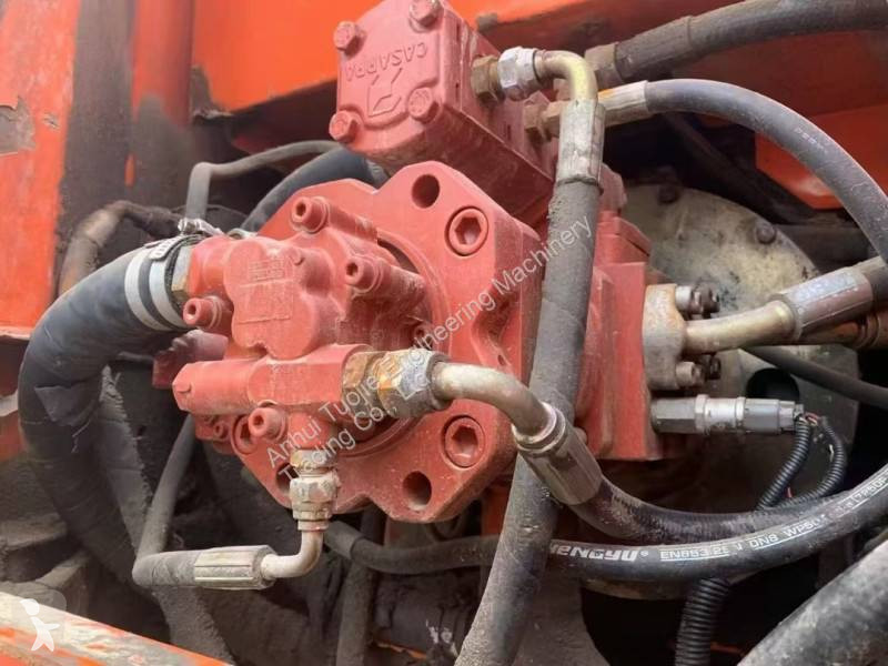 Rýpadlo Doosan DH150
