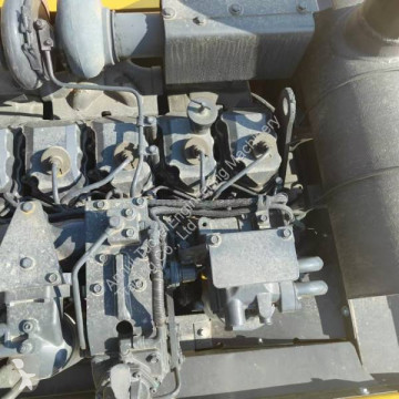 جرافة مجنزرة Komatsu