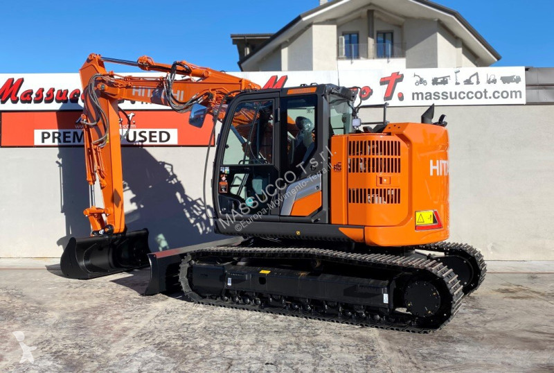 Rýpadlo Hitachi 7