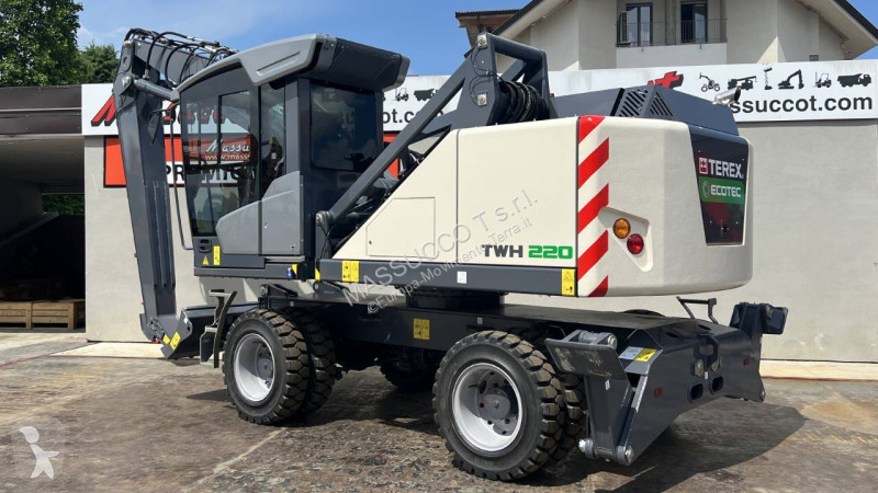 جرافة Terex TWH 220 S5