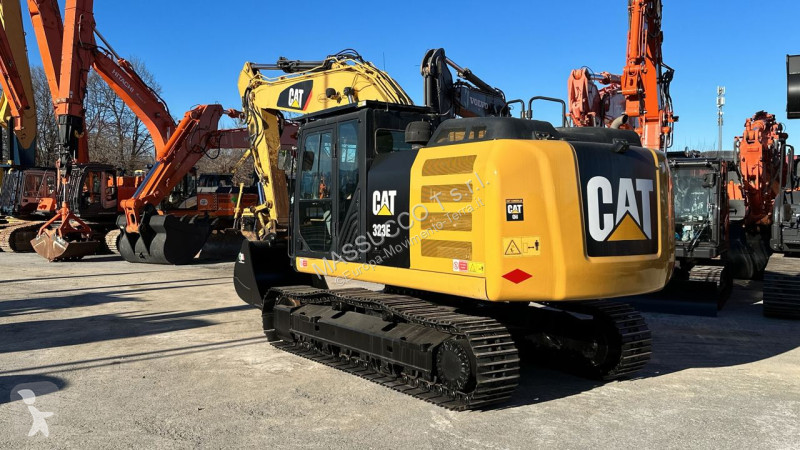 Rýpadlo Caterpillar 323E