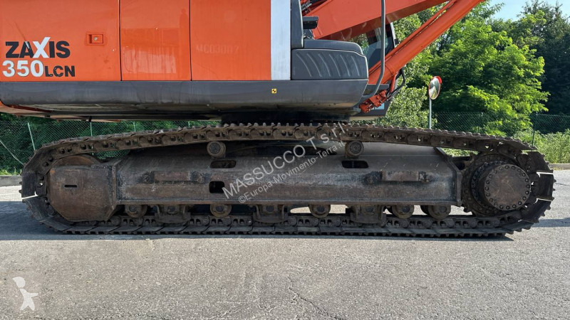 Escavatore Hitachi T-3