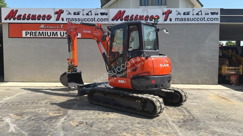 جرافة Kubota U48-4