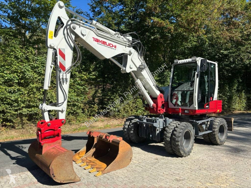 جرافة Takeuchi TB 295 W