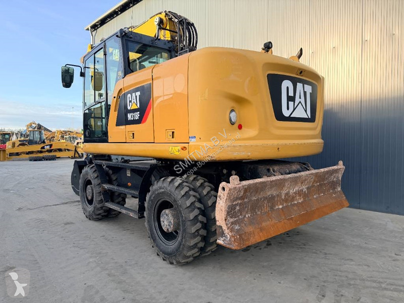 جرافة Caterpillar F