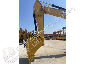 Rýpadlo Caterpillar 330GC  Low fuel consumption...