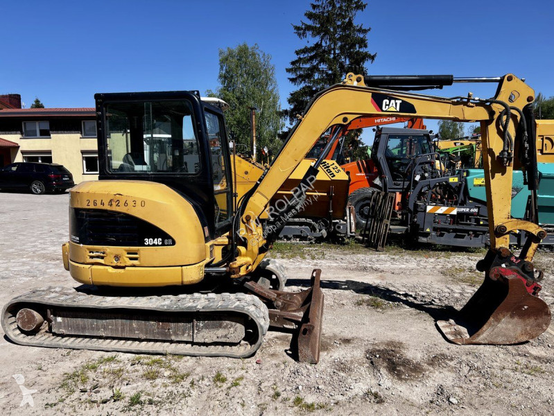 Lopatový nakládač Caterpillar CAT 304C
