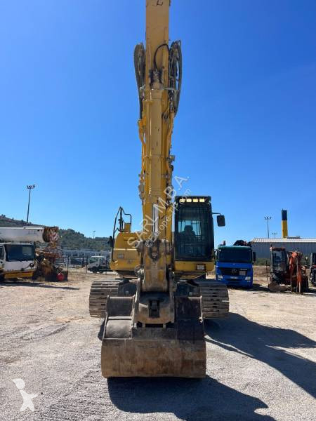 جرافة Komatsu