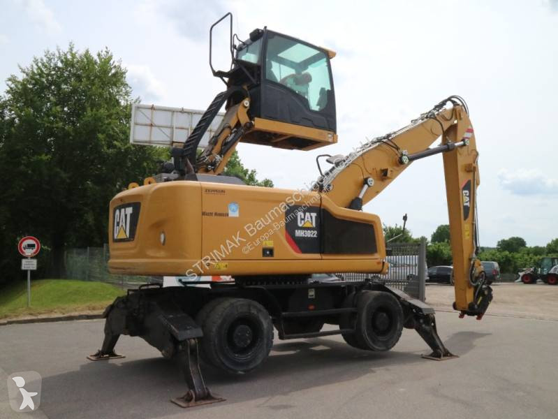 جرافة Caterpillar MH 3022