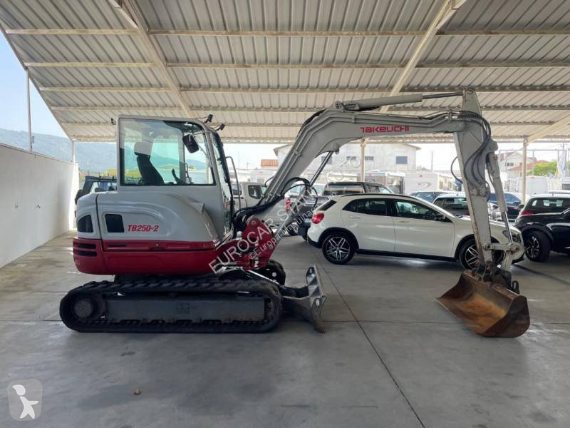 Rýpadlo Takeuchi TB 250-2