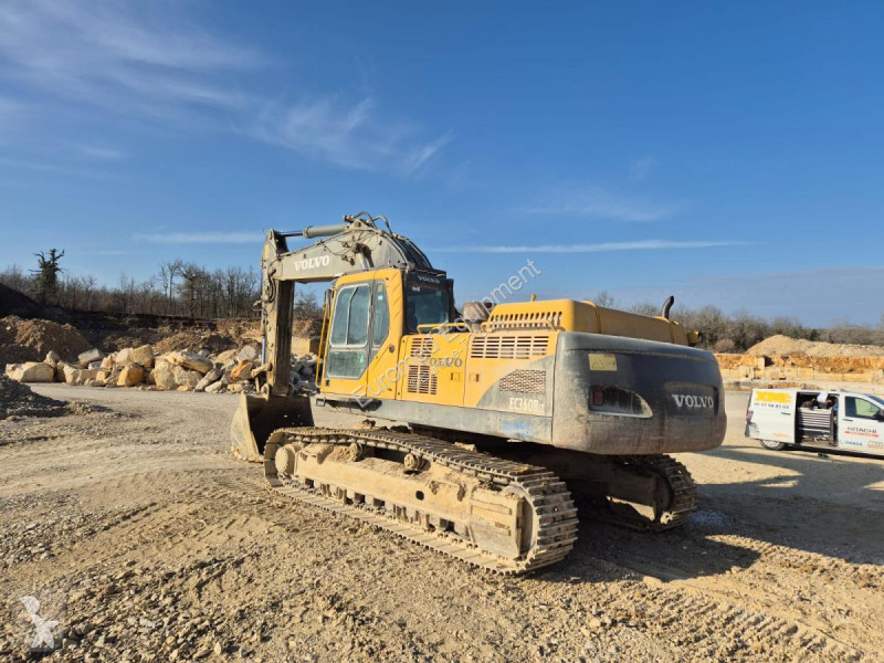 جرافة Volvo EC360