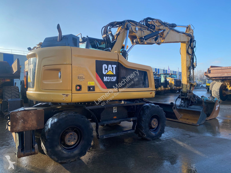 جرافة Caterpillar F