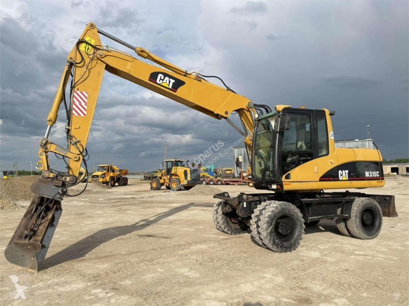 جرافة Caterpillar C