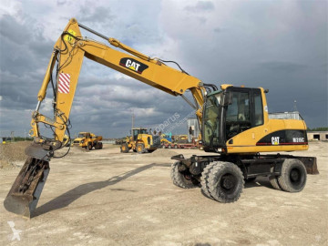 Caterpillar wheel excavator