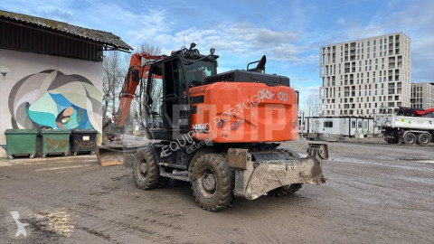 Escavadora de rodas Hitachi