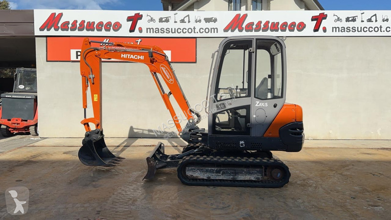 Rýpadlo Hitachi CLR
