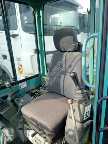 جرافة صغيرة Yanmar