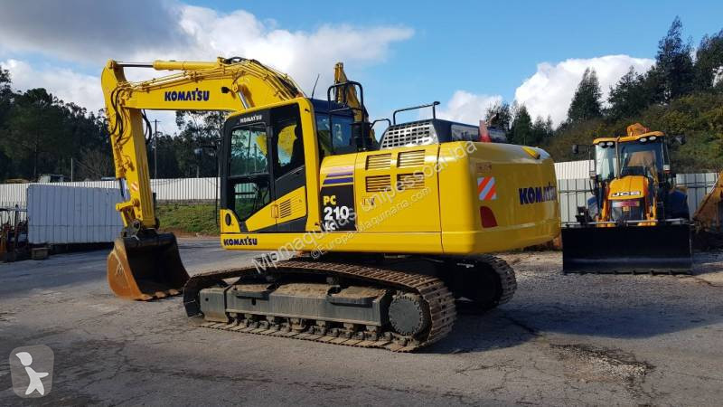 جرافة Komatsu PC210-10