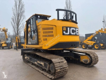 جرافة مجنزرة JCB