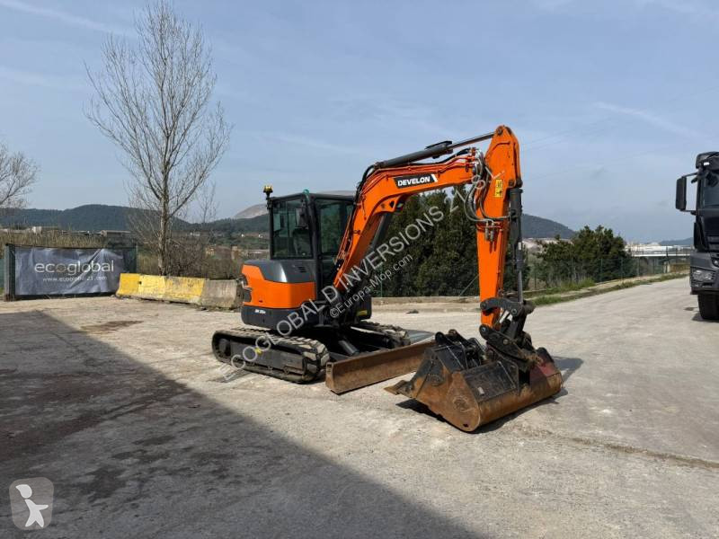 Koparka Develon DX55 R-7