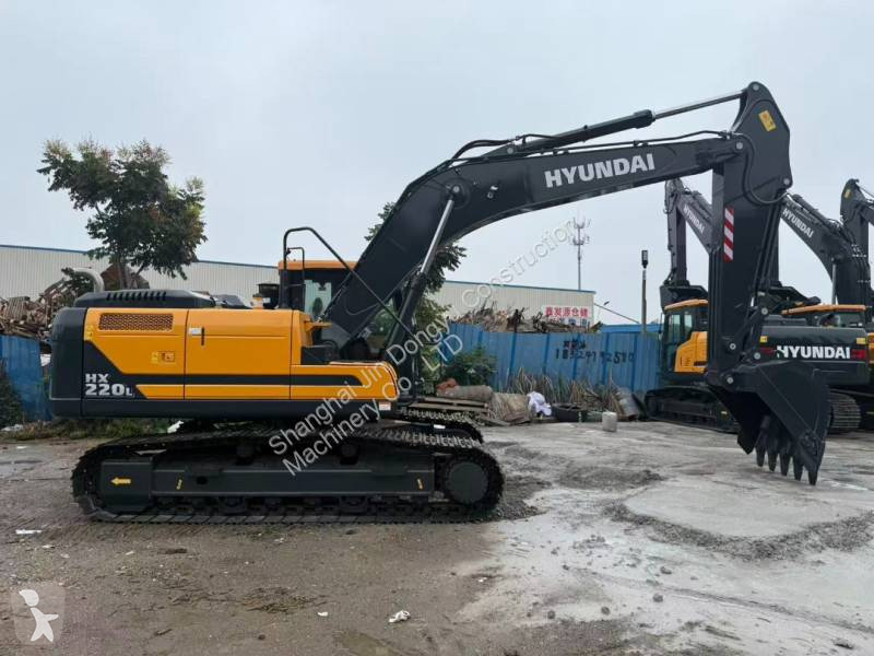 جرافة Hyundai HX220L