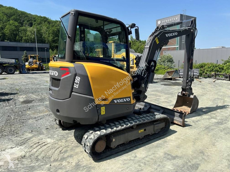 Escavatore Volvo D
