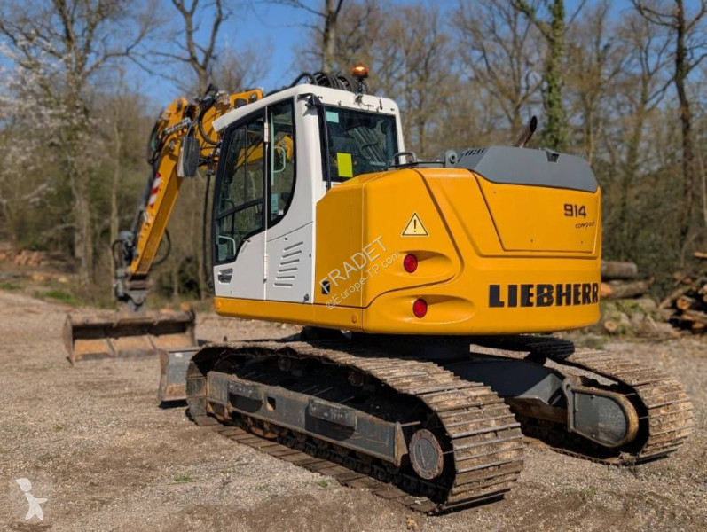 جرافة Liebherr Compact