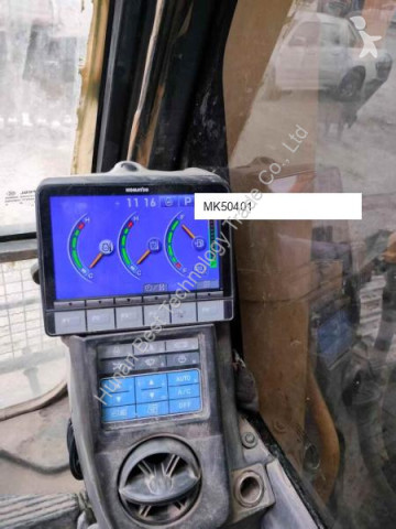 جرافة مجنزرة Komatsu