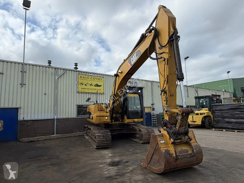 جرافة Caterpillar Track Excavator 22.9T Hammer...
