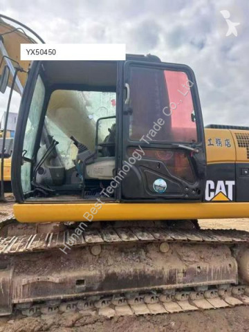 جرافة مجنزرة Caterpillar