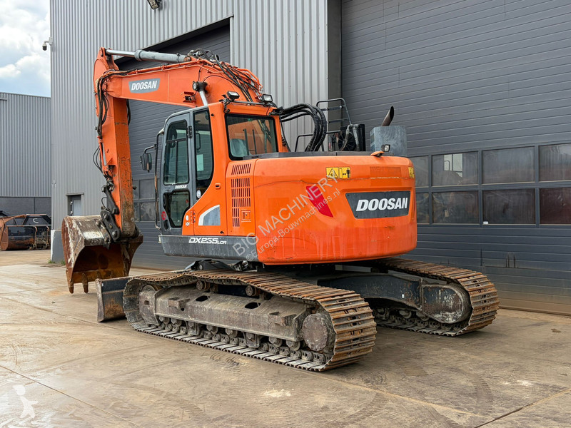 جرافة Doosan