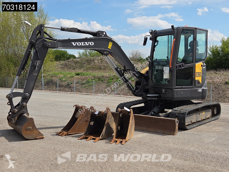 Lopatový nakládač Volvo ECR50 F A/C