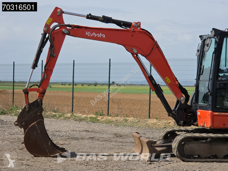 جرافة Kubota U50-5