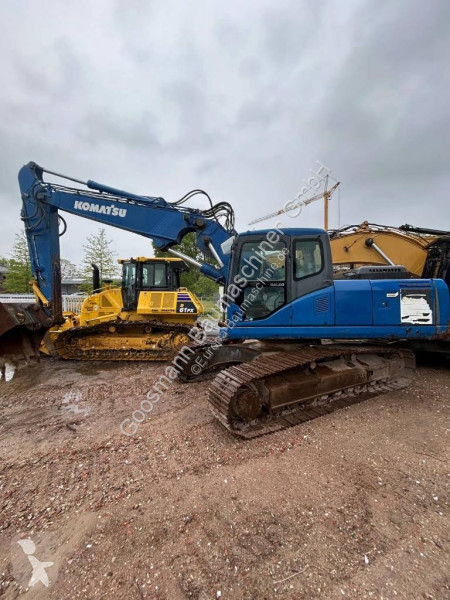 جرافة Komatsu LC7