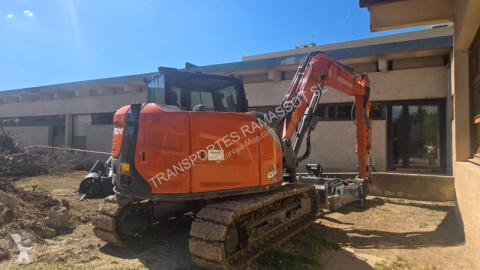 جرافة مجنزرة Hitachi