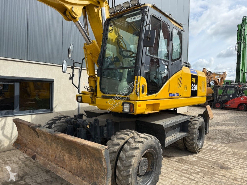 جرافة Komatsu 220-7 - 220 - 200 -
