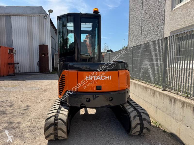 جرافة Hitachi