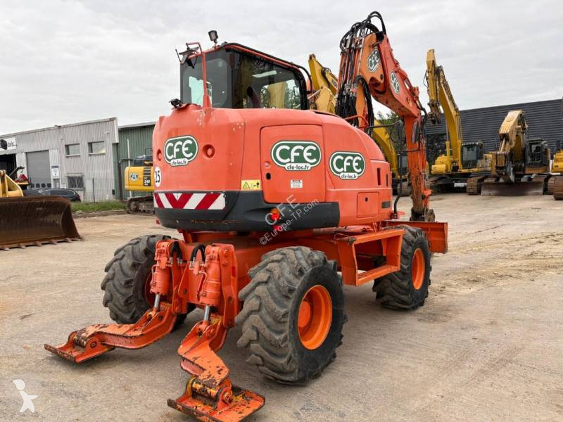 Lopatový nakládač Komatsu