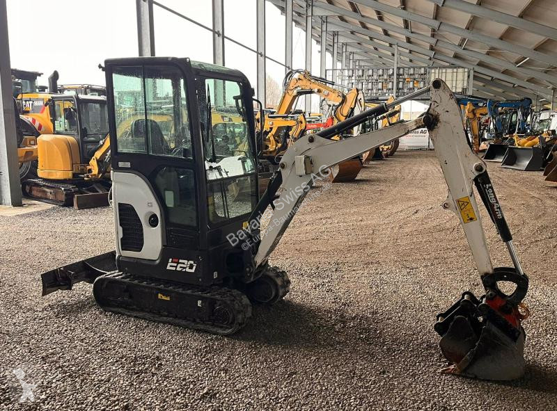 جرافة Bobcat  E20