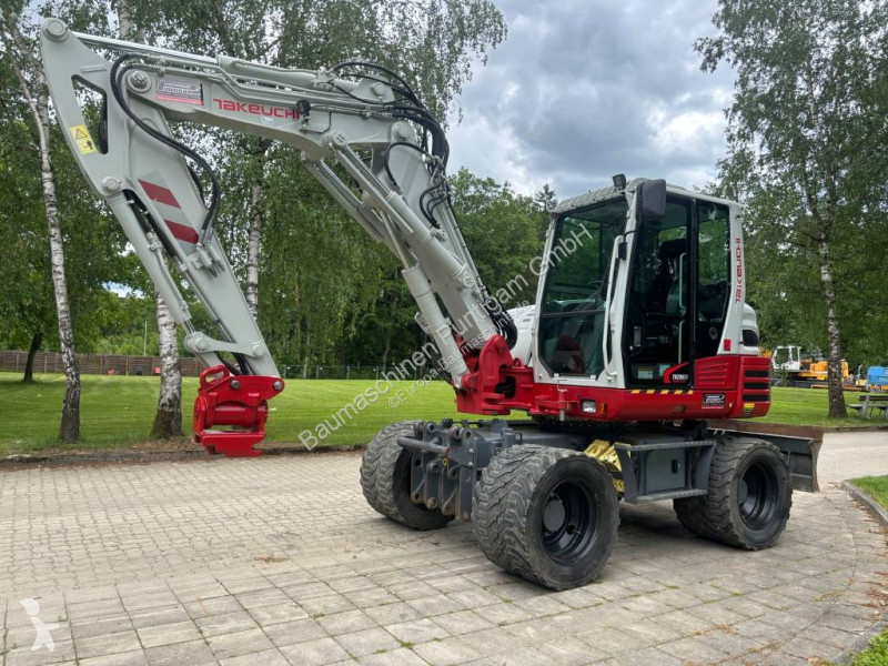 جرافة Takeuchi TB 295 W