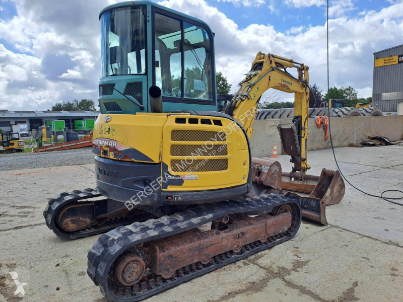 جرافة Yanmar VIO50